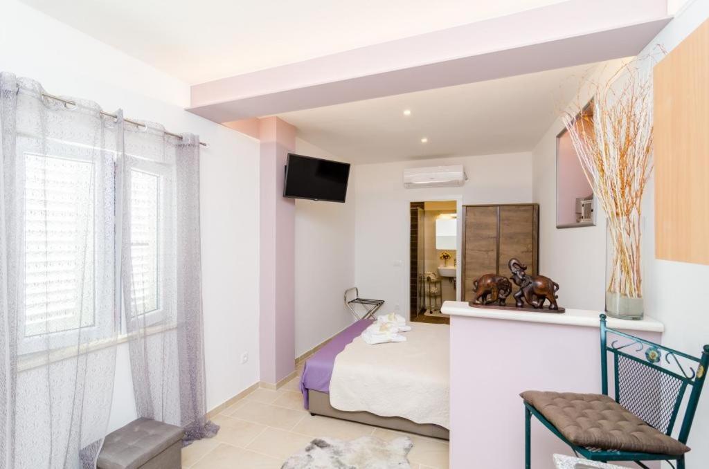 Apartment & Room Lady O Дубровник Екстериор снимка